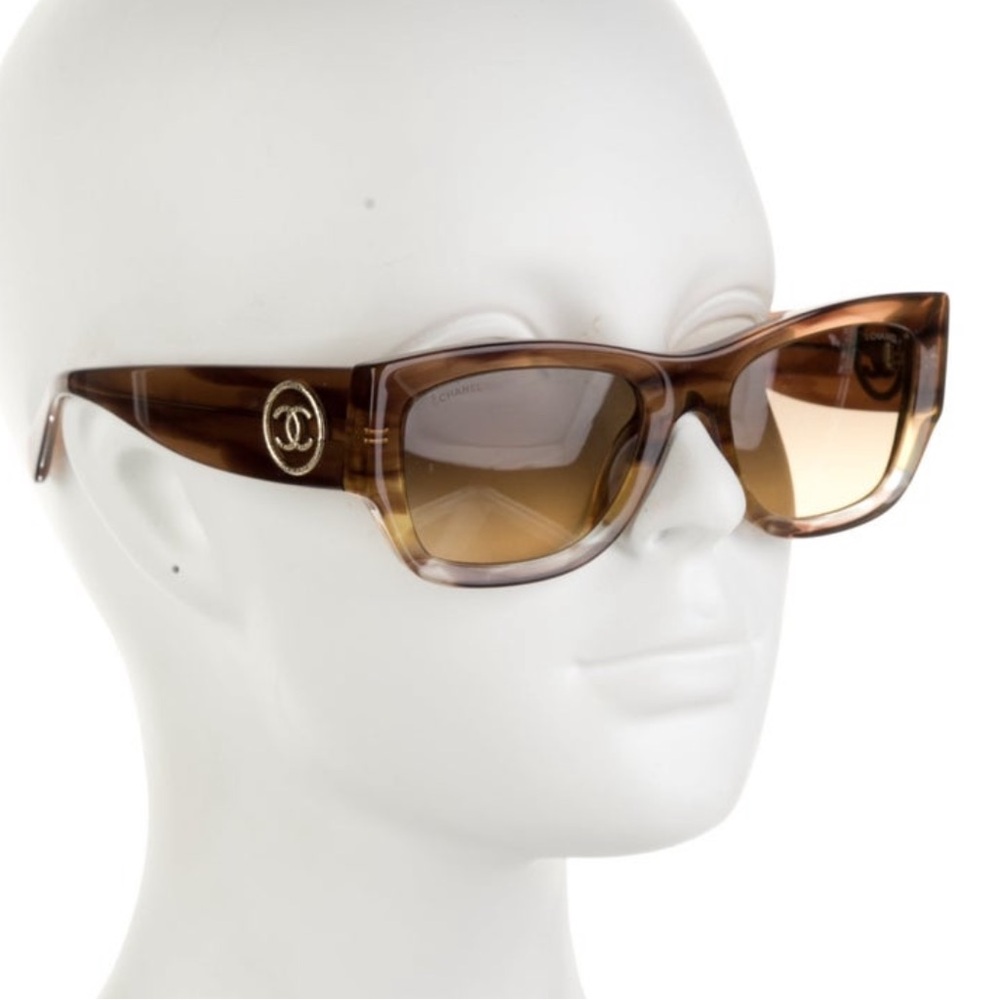 CHANEL gradient square sunglasses